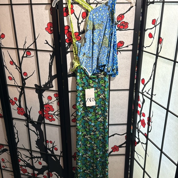 Woman multiple style back less dress - Picture 4 of 6